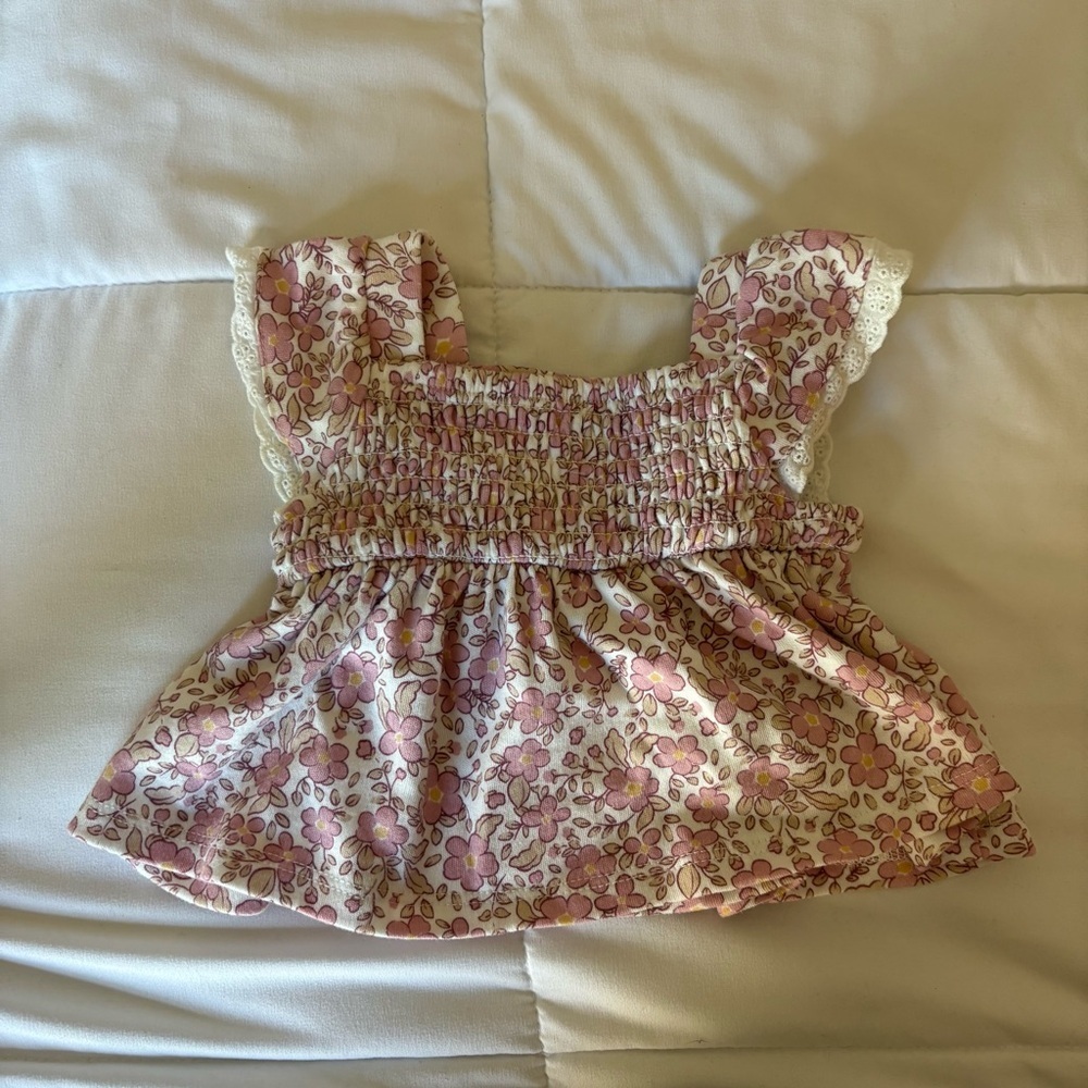Nicole Miller Girls Pink Floral Smocked Top - Lightweight Sumar Shirt - Picture 2 of 7